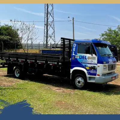 Caminhão 3/4 de 5 toneladas para transporte de Máquinas e Equipamentos